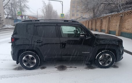 Jeep Renegade I рестайлинг, 2016 год, 1 525 000 рублей, 5 фотография