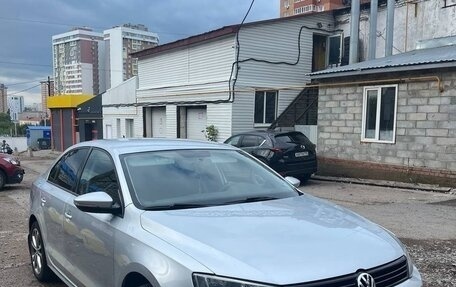 Volkswagen Jetta VI, 2013 год, 900 000 рублей, 6 фотография