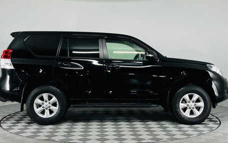 Toyota Land Cruiser Prado 150 рестайлинг 2, 2011 год, 2 490 000 рублей, 4 фотография