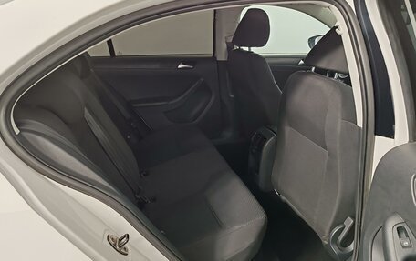 Volkswagen Jetta VI, 2013 год, 899 000 рублей, 19 фотография