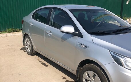 KIA Rio III рестайлинг, 2012 год, 640 000 рублей, 2 фотография
