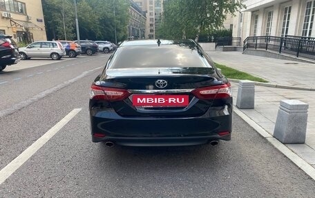 Toyota Camry, 2023 год, 3 800 000 рублей, 4 фотография