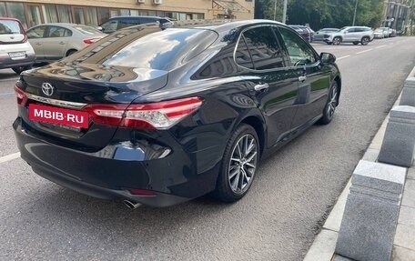 Toyota Camry, 2023 год, 3 800 000 рублей, 5 фотография