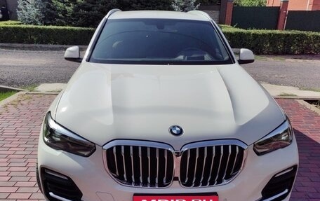 BMW X5, 2019 год, 5 800 000 рублей, 2 фотография