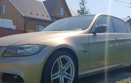 BMW 3 серия, 2011 год, 1 000 000 рублей, 8 фотография