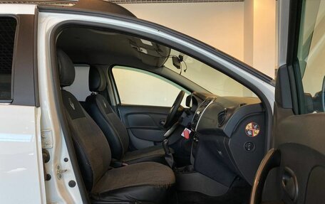 Renault Sandero II рестайлинг, 2020 год, 1 250 000 рублей, 28 фотография