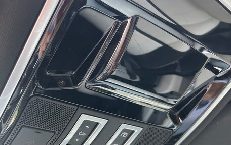 Land Rover Range Rover Velar I, 2017 год, 4 300 000 рублей, 11 фотография