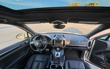 Porsche Cayenne III, 2010 год, 2 424 000 рублей, 9 фотография