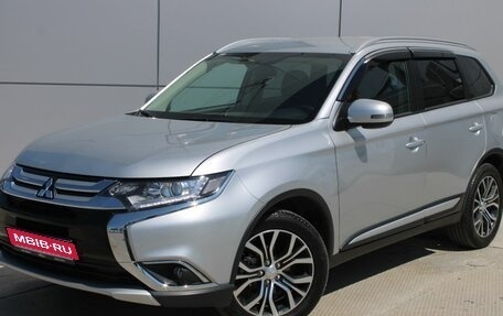 Mitsubishi Outlander III рестайлинг 3, 2017 год, 2 090 000 рублей, 1 фотография