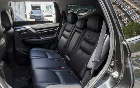 Mitsubishi Pajero Sport III рестайлинг, 2016 год, 2 350 000 рублей, 9 фотография