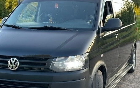 Volkswagen Transporter T5 рестайлинг, 2010 год, 1 550 000 рублей, 1 фотография
