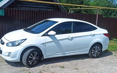 Hyundai Solaris II рестайлинг, 2012 год, 525 000 рублей, 8 фотография