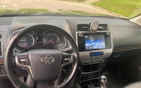 Toyota Land Cruiser Prado 150 рестайлинг 2, 2019 год, 5 500 000 рублей, 11 фотография