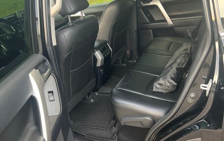 Toyota Land Cruiser Prado 150 рестайлинг 2, 2019 год, 5 500 000 рублей, 15 фотография
