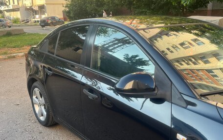 Chevrolet Cruze II, 2010 год, 760 000 рублей, 4 фотография
