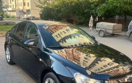 Chevrolet Cruze II, 2010 год, 760 000 рублей, 3 фотография