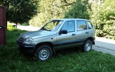 Chevrolet Niva I рестайлинг, 2007 год, 500 000 рублей, 2 фотография