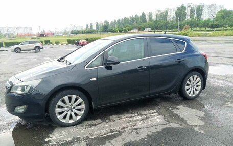 Opel Astra J, 2012 год, 700 000 рублей, 2 фотография
