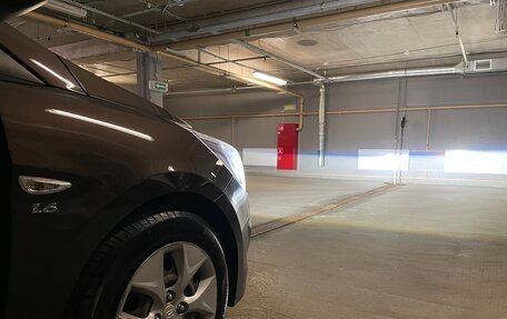 Hyundai Solaris II рестайлинг, 2015 год, 1 000 000 рублей, 8 фотография