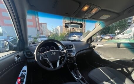 Hyundai Solaris II рестайлинг, 2015 год, 1 000 000 рублей, 9 фотография