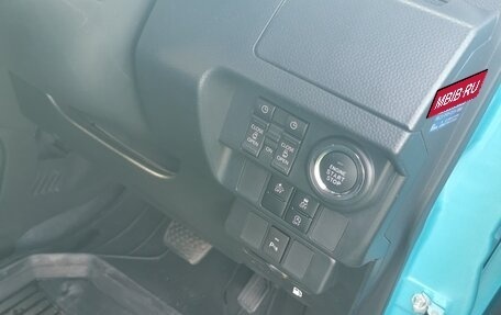 Toyota Roomy I, 2021 год, 1 750 000 рублей, 10 фотография