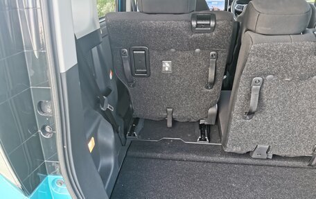 Toyota Roomy I, 2021 год, 1 750 000 рублей, 20 фотография