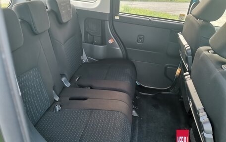 Toyota Roomy I, 2021 год, 1 750 000 рублей, 15 фотография