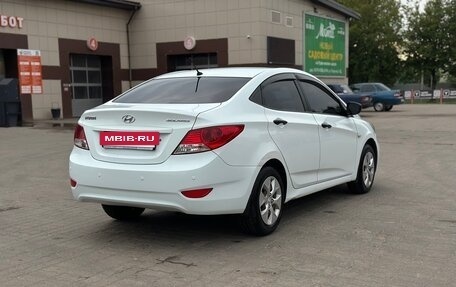 Hyundai Solaris II рестайлинг, 2012 год, 700 000 рублей, 4 фотография