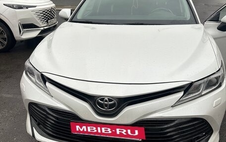 Toyota Camry, 2019 год, 2 250 000 рублей, 5 фотография