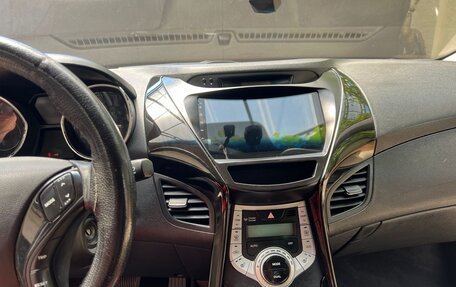 Hyundai Avante, 2011 год, 830 000 рублей, 8 фотография