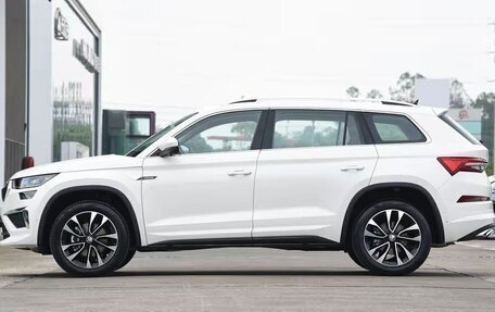 Skoda Kodiaq I, 2025 год, 4 065 000 рублей, 3 фотография