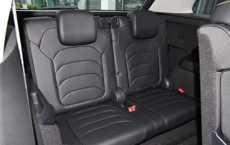 Skoda Kodiaq I, 2025 год, 4 065 000 рублей, 16 фотография
