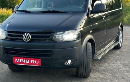 Volkswagen Transporter T5 рестайлинг, 2010 год, 1 550 000 рублей, 3 фотография
