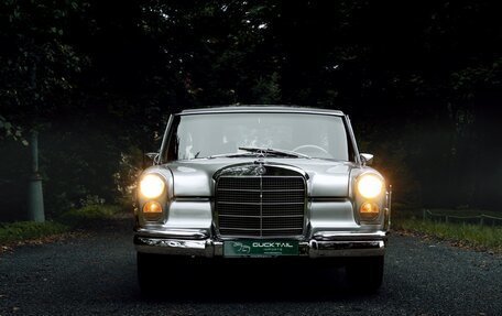 Mercedes-Benz W100, 1969 год, 27 499 000 рублей, 2 фотография