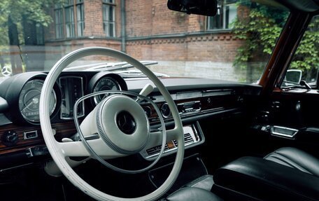 Mercedes-Benz W100, 1969 год, 27 499 000 рублей, 11 фотография
