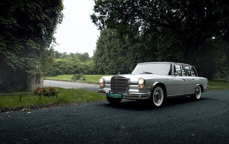 Mercedes-Benz W100, 1969 год, 27 499 000 рублей, 5 фотография
