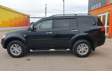 Mitsubishi Pajero Sport II рестайлинг, 2014 год, 1 999 000 рублей, 3 фотография