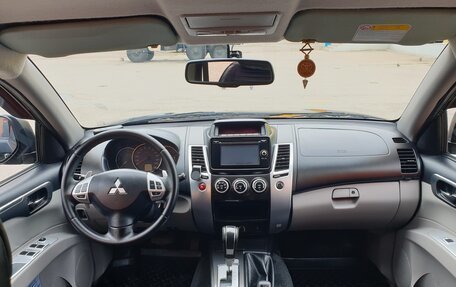 Mitsubishi Pajero Sport II рестайлинг, 2014 год, 1 999 000 рублей, 23 фотография