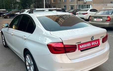 BMW 3 серия, 2018 год, 2 400 000 рублей, 3 фотография