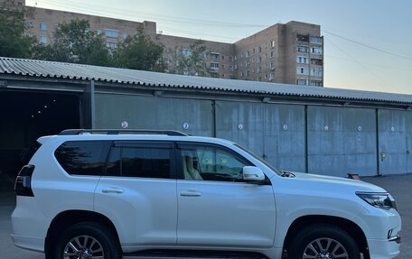 Toyota Land Cruiser Prado 150 рестайлинг 2, 2018 год, 6 200 000 рублей, 4 фотография