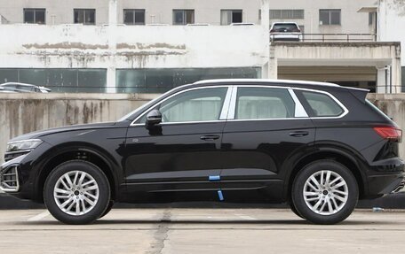 Volkswagen Touareg III, 2025 год, 8 250 000 рублей, 3 фотография