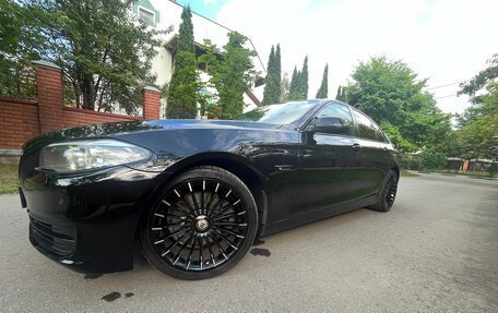 BMW 5 серия, 2015 год, 2 700 000 рублей, 3 фотография