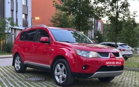 Mitsubishi Outlander III рестайлинг 3, 2007 год, 980 000 рублей, 5 фотография