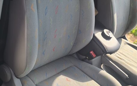 Volkswagen Caddy III рестайлинг, 2004 год, 500 000 рублей, 16 фотография