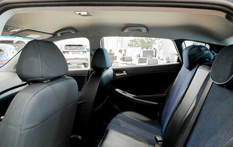 Hyundai Solaris II рестайлинг, 2015 год, 819 000 рублей, 12 фотография