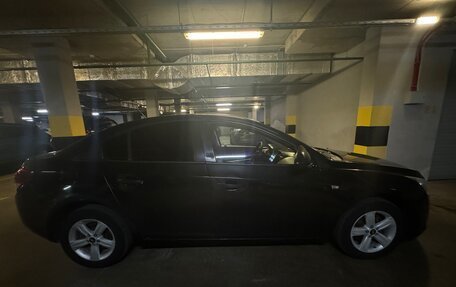 Chevrolet Cruze II, 2011 год, 530 000 рублей, 4 фотография