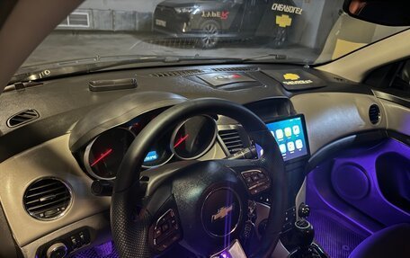 Chevrolet Cruze II, 2011 год, 530 000 рублей, 9 фотография