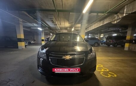 Chevrolet Cruze II, 2011 год, 530 000 рублей, 3 фотография