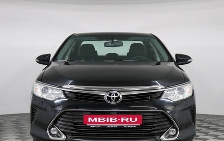 Toyota Camry, 2017 год, 2 449 000 рублей, 2 фотография