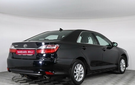 Toyota Camry, 2017 год, 2 449 000 рублей, 5 фотография